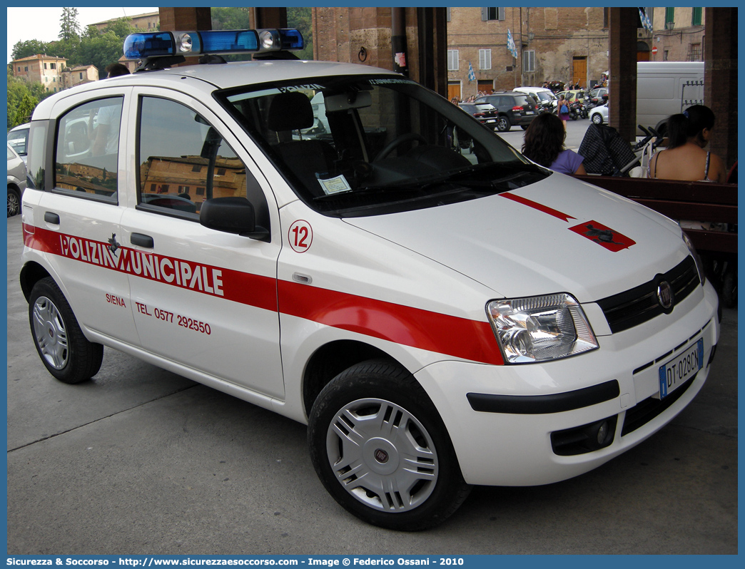 -
Polizia Municipale
Comune di Siena
Fiat Nuova Panda I serie
Parole chiave: Polizia;Locale;Municipale;Siena;Fiat;Nuova Panda