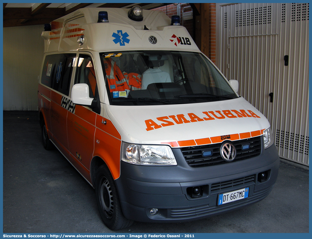 BRAVO 26
118 Romagna Soccorso
Ambito Territoriale di Rimini
Volkswagen Transporter T5
Allestitore EDM S.r.l.
Parole chiave: 118;Romagna;Soccorso;Rimini;Ambulanza;Volkswagen;Transporter;T5;EDM