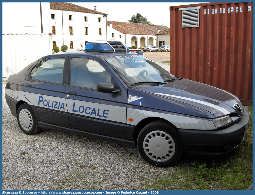 -
Polizia Locale
Comune di Limena
Alfa Romeo 146
(variante)
Parole chiave: PL;P.L.;PM;P.M.;Polizia;Locale;Municipale;Limena;Alfa Romeo;146