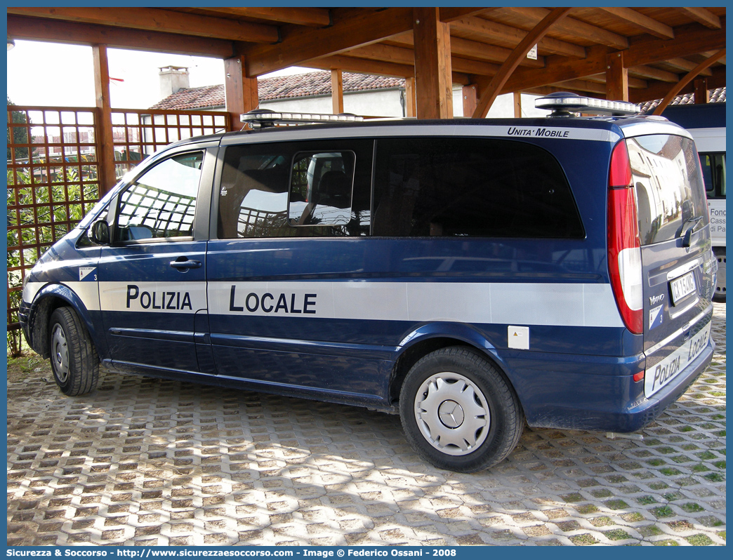 -
Polizia Locale
Comune di Limena
Mercedes Benz Classe V II serie
Parole chiave: PL;P.L.;PM;P.M.;Polizia;Locale;Municipale;Limena;Mercedes Benz;Viano