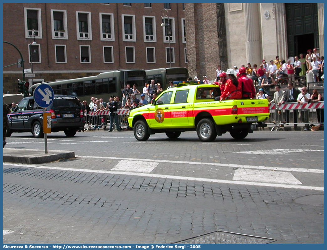 19.3
Corpo Nazionale
Soccorso Alpino e Speleologico
Delegazione Alpina XIX Lariana
Mitsubishi L200 III serie
Parole chiave: CNSAS;C.N.S.A.S.;Corpo;Nazionale;Soccorso;Alpino;Speleologico;Lombardia;SASL;S.A.S.L.;Mitsubishi;L200