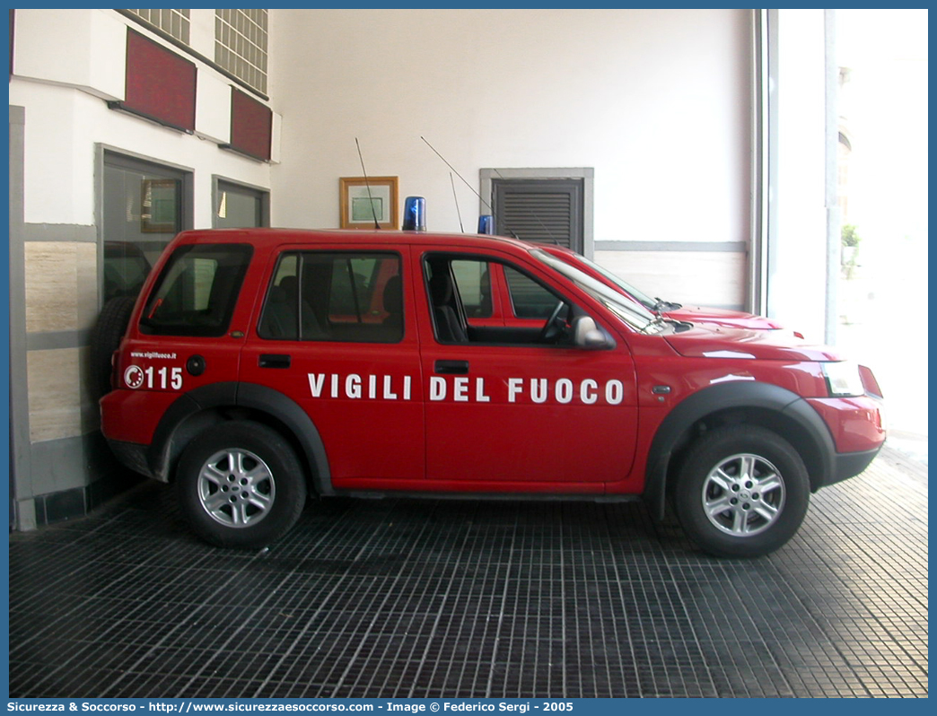 VF 22642
Corpo Nazionale Vigili del Fuoco
Land Rover Freelander I serie restyling
Parole chiave: Corpo;Nazionale;Vigili del Fuoco;Vigili;Fuoco;Land Rover;Freelander