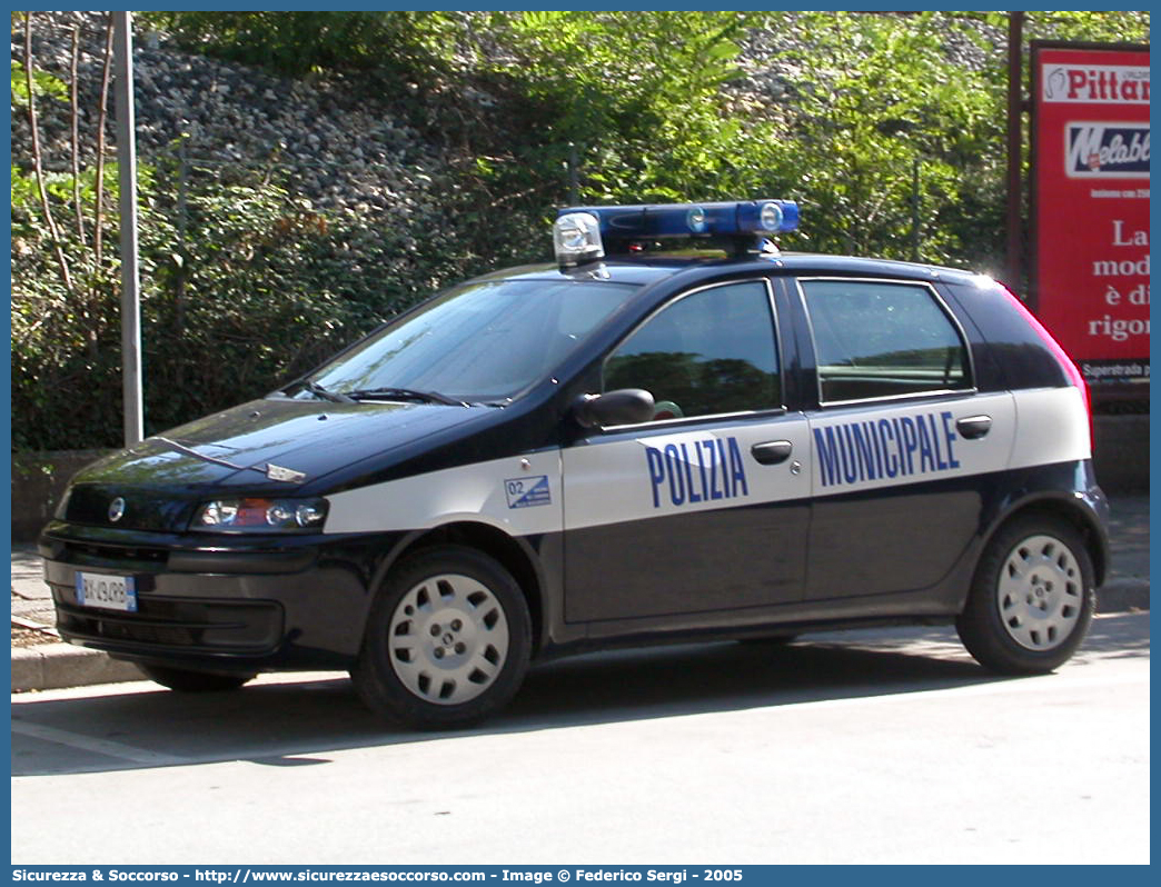 -
Polizia Municipale
Unione Comuni della Sculdascia
Fiat Punto II serie
Parole chiave: Polizia;Locale;Municipale;Sculdascia;Scodosia;Castelbaldo;Masi;Merlara;Urbana;Fiat;Punto