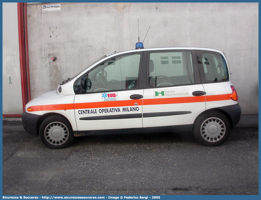 -
118 Milano
Fiat Multipla I serie
Parole chiave: 118;AREU;A.R.E.U.;S.S.U.Em.;SSUEm;Lombardia;Milano;Automedica;Fiat;Multipla