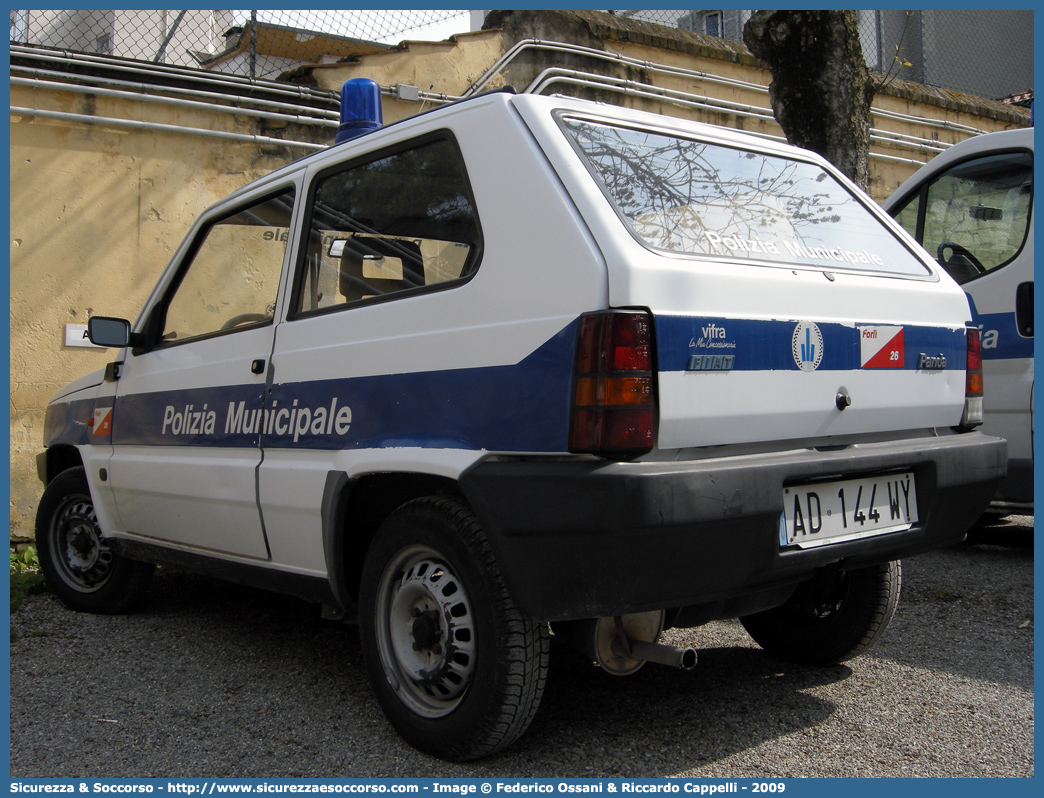 -
Polizia Municipale
Comune di Forlì
Fiat Panda II serie
Parole chiave: Polizia;Locale;Municipale;Forlì;Fiat;Panda