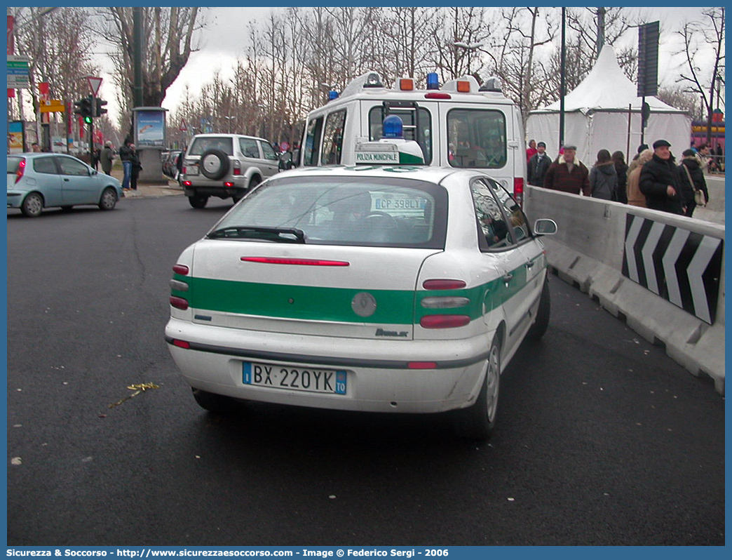 -
Polizia Municipale
Comune di Torino
Fiat Brava
Parole chiave: PL;P.L.;PM;P.M.;Polizia;Locale;Municipale;Torino;Fiat;Brava