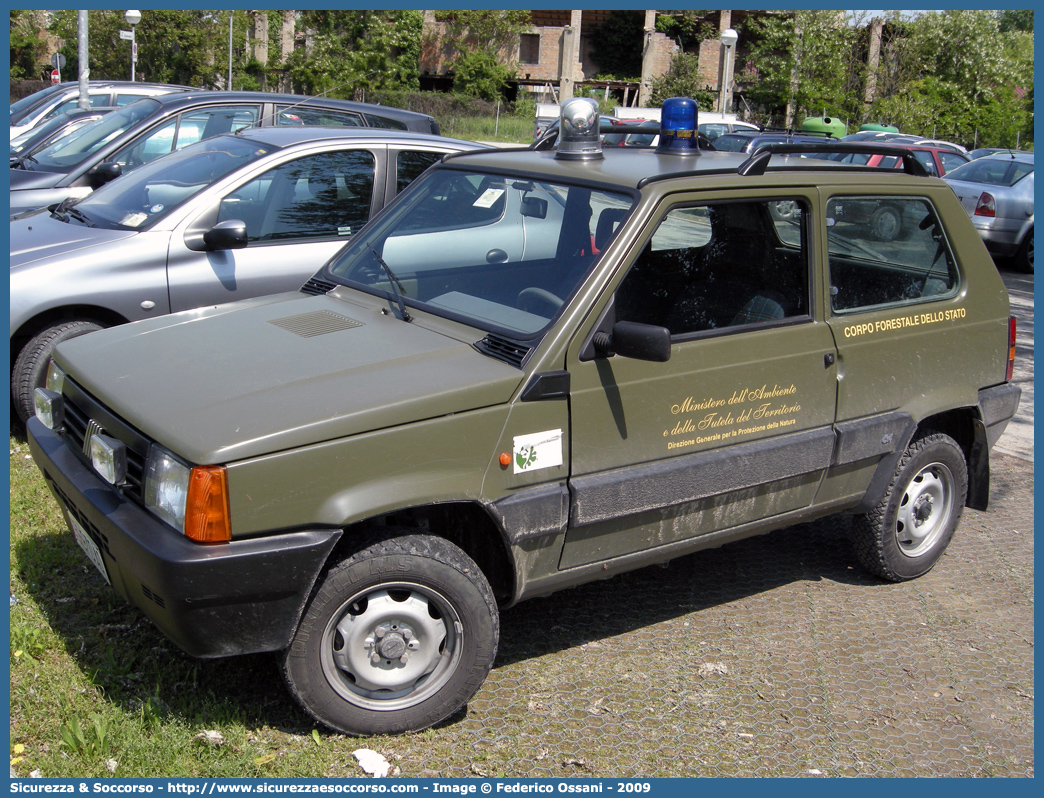 CFS 970AD
Corpo Forestale dello Stato
Parco Nazionale delle Foreste Casentinesi
Fiat Panda 4x4 II serie
Parole chiave: Corpo;Forestale;Stato;Corpo Forestale dello Stato;CFS;C.F.S.;Fiat;Panda