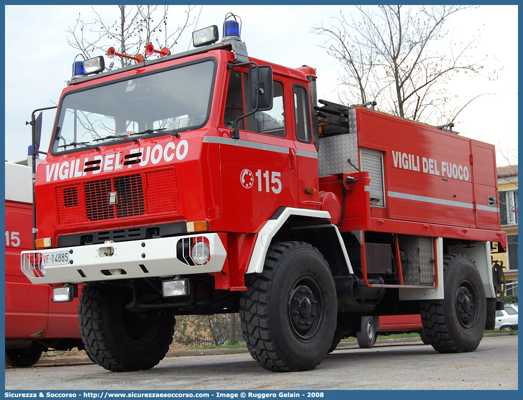 VF 14885 
Corpo Nazionale Vigili del Fuoco
Iveco 80-16
Parole chiave: VVF;V.V.F.;Corpo;Nazionale;Vigili;del;Fuoco;Iveco;80-16;80.16;80;16