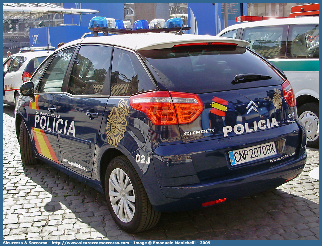 02J
Reino de España
Cuerpo Nacional de Policía
Citroen C4 Picasso I generation
Parole chiave: Regno di Spagna;Spagna;Espana;España;Reino de España;Cuerpo;Nacional;Policía;Citroen;C4