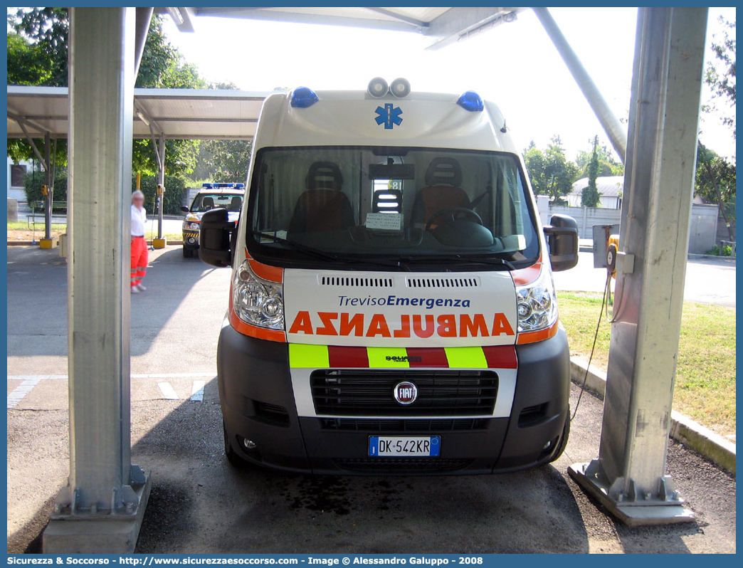 032
SUEM 118 Treviso Emergenza
Azienda ULSS 2 - Marca Trevigiana
Fiat Ducato III serie
Allestitore Bollanti S.r.l.
Parole chiave: 118;SUEM;S.U.E.M.;Treviso;Emergenza;Ambulanza;Fiat;Ducato;Bollanti