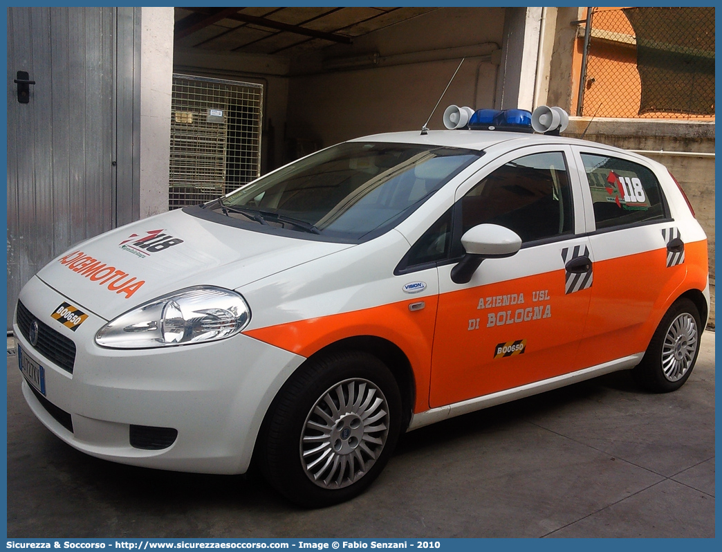 BO 0650
118 Bologna Soccorso
Fiat Grande Punto
Allestitore Vision S.r.l.
Parole chiave: 118;Bologna;Soccorso;Automedica;Automedicalizzata;Auto Medica;Auto Medicalizzata;Fiat;Grande;Punto;Vision