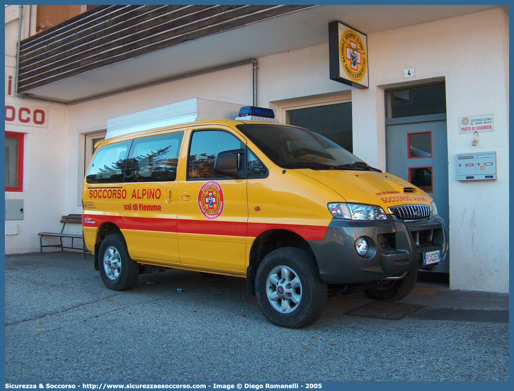 PC C25TN
Corpo Nazionale
Soccorso Alpino e Speleologico
Delegazione Alpina IV Trentino
Stazione Val di Fiemme
Hyundai H1 HSV I serie
Allestitore Kofler Fahrzeugbau S.n.c.
Parole chiave: CNSAS;C.N.S.A.S.;Corpo;Nazionale;Soccorso;Alpino;Speleologico;Trentino;Trento;SAT;S.A.T.;Hyundai;H1;HSV;Kofler;Fahrzeugbau