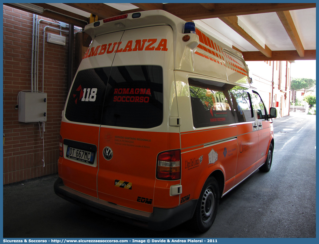 BRAVO 26
118 Romagna Soccorso
Ambito Territoriale di Rimini
Volkswagen Transporter T5
Allestitore EDM S.r.l.
Parole chiave: 118;Romagna;Soccorso;Rimini;Ambulanza;Volkswagen;Transporter;T5;EDM