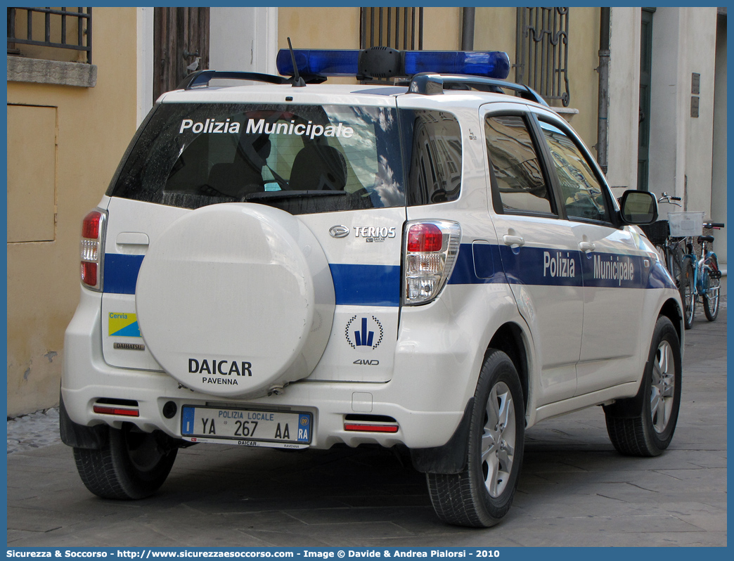 Polizia Locale YA267AA
Polizia Municipale
Comune di Cervia
Daihatsu Terios III serie
Allestitore Focaccia Group S.r.l.
Parole chiave: Polizia;Municipale;Locale;Cervia;Daihatsu;Terios;YA267AA;YA 267 AA;Focaccia