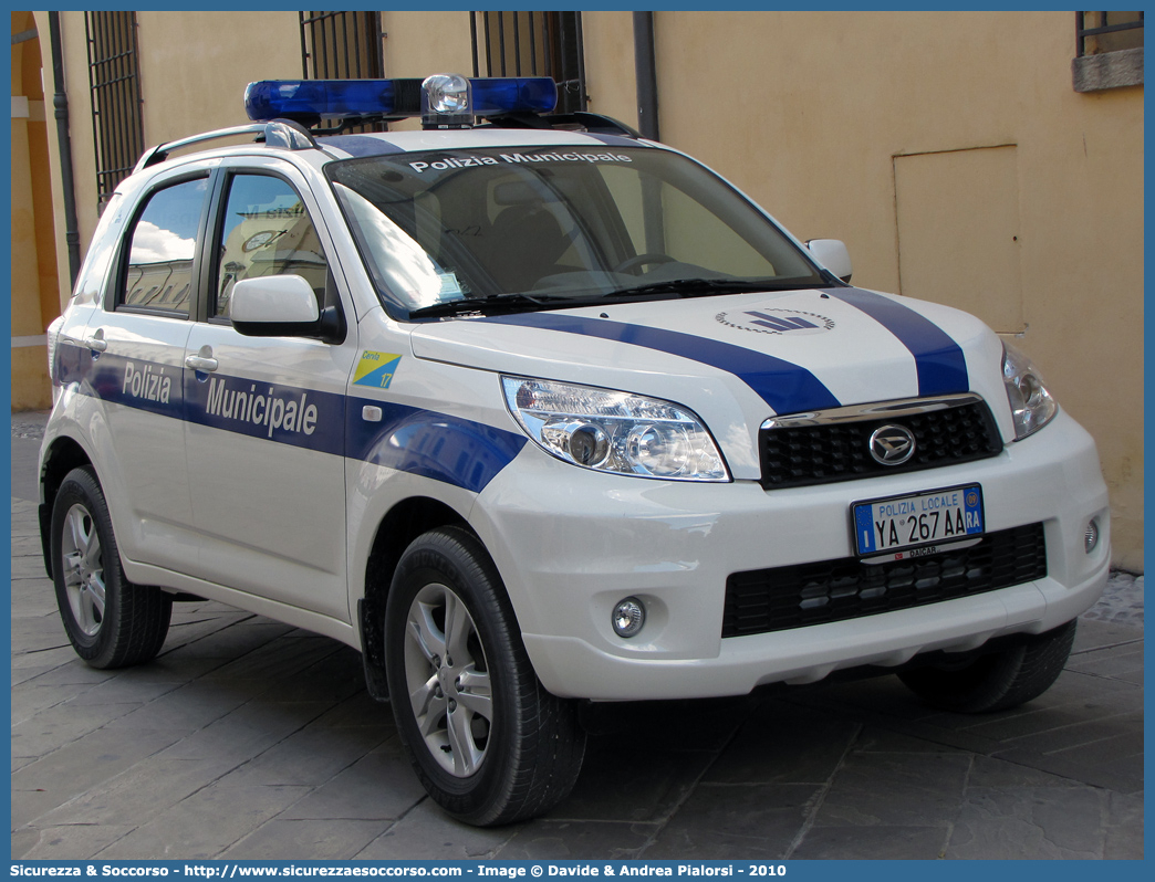 Polizia Locale YA267AA
Polizia Municipale
Comune di Cervia
Daihatsu Terios III serie
Allestitore Focaccia Group S.r.l.
Parole chiave: Polizia;Municipale;Locale;Cervia;Daihatsu;Terios;YA267AA;YA 267 AA;Focaccia