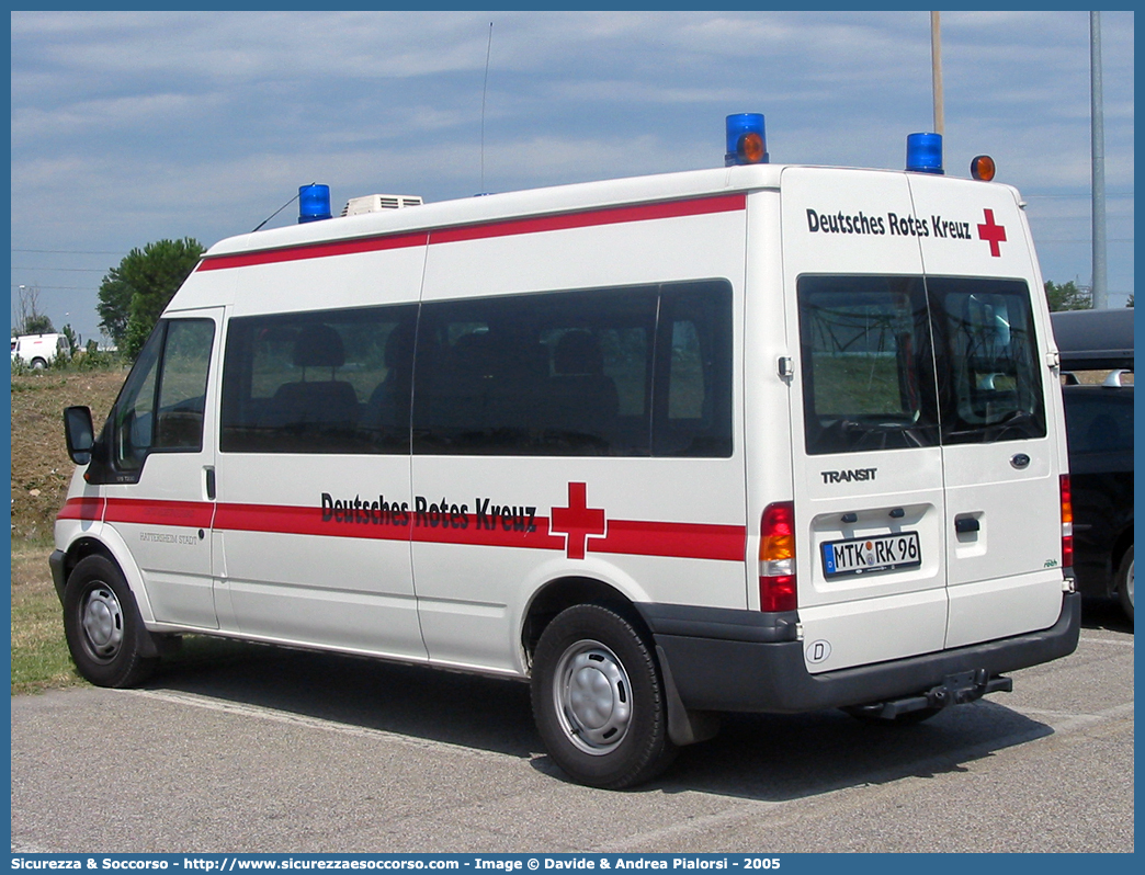 RK 96
Bundesrepublik Deutschland
Deutsches Rotes Kreuz
Ford Transit III generation
Parole chiave: Repubblica;Federale;Germania;Bundesrepublik;Deutschland;Deutsches;Rotes;Kreuz;Ford;Transit