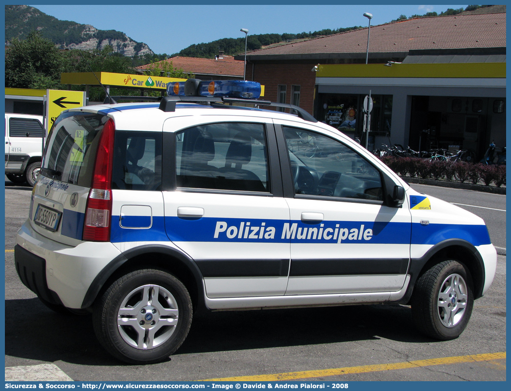 -
Polizia Municipale
Comune di Vergato
Fiat Nuova Panda 4x4
Parole chiave: Polizia;Locale;Municipale;Vergato;Fiat;Nuova Panda