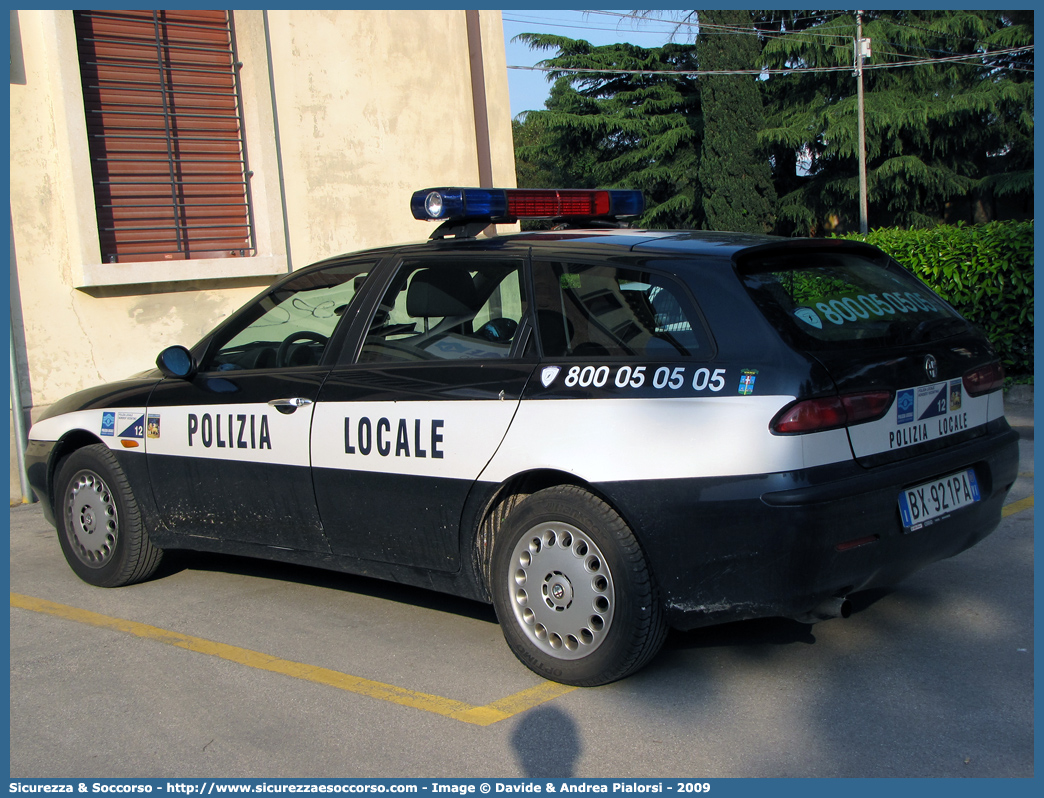 -
Polizia Locale
Consorzio Nord Est Vicentino
Alfa Romeo 156 Sportwagon I serie
Parole chiave: Municipale;NEVI;Thiene;Chiuppano;Dueville;Caltrano;Sandrigo;Sarcedo;Lusiana;Zanè;Zugliano;Schiavon;Fara Vicentino;Calvene;Lugo di Vicenza;Bolzano Vicentino;Bressanvido;Villaverla;Carrè;Montecchio Precalcino;Monticello Conte Otto;Alfa Romeo;156;Sportwago