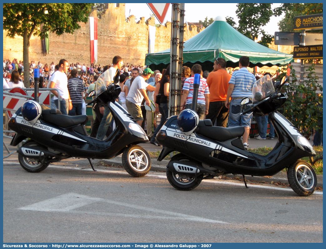 -
Polizia Municipale
Comune di Montagnana
Piaggio Hexagon
Parole chiave: Polizia;Locale;Municipale;Montagnana;Piaggio;Hexagon