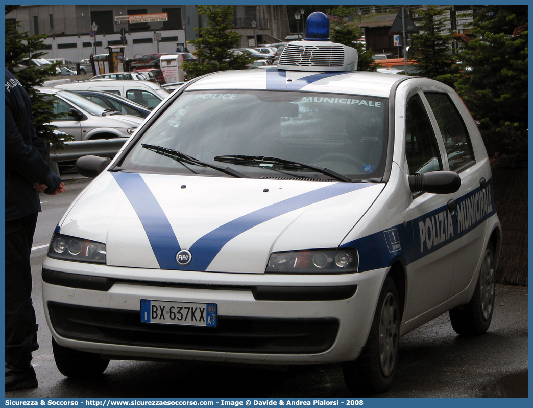 -
Polizia Municipale
Comune di Valtournenche
Fiat Punto II serie
Parole chiave: Polizia;Locale;Municipale;Valtournenche;Fiat;Punto