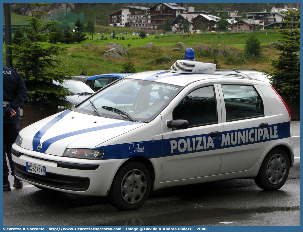 -
Polizia Municipale
Comune di Valtournenche
Fiat Punto II serie
Parole chiave: Polizia;Locale;Municipale;Valtournenche;Fiat;Punto