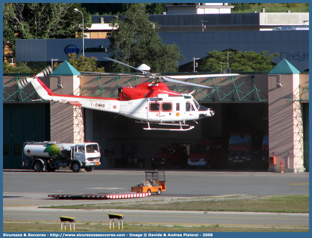 I-EHAB
118 Regione Valle d'Aosta
Agusta Bell AB412
Base di Aosta
Parole chiave: 118;Valle d'Aosta;Aosta;Agusta;Bell;AB412;AB;412;I-EHAB;Elicottero;Elisoccorso