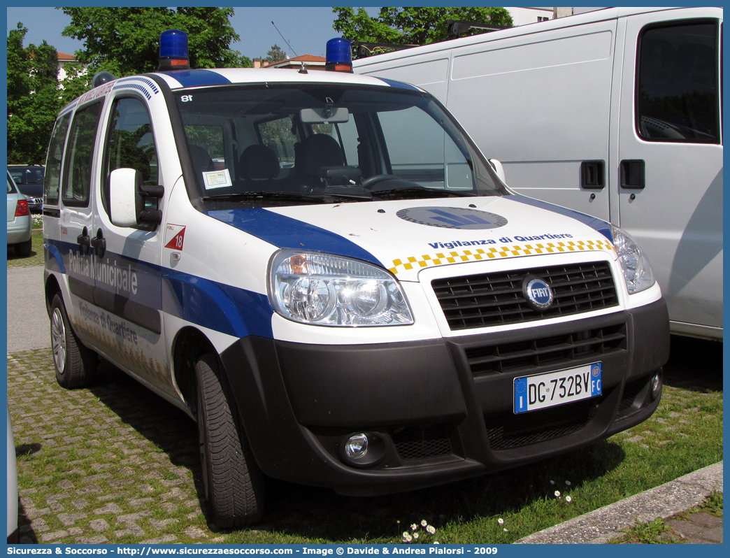 -
Polizia Municipale
Comune di Forlì
Nucleo Vigilanza di Quartiere
Fiat Doblò I serie restyling
Parole chiave: Polizia;Locale;Municipale;Forlì;Fiat;Doblò;Vigili;Vigilanza;Quartiere