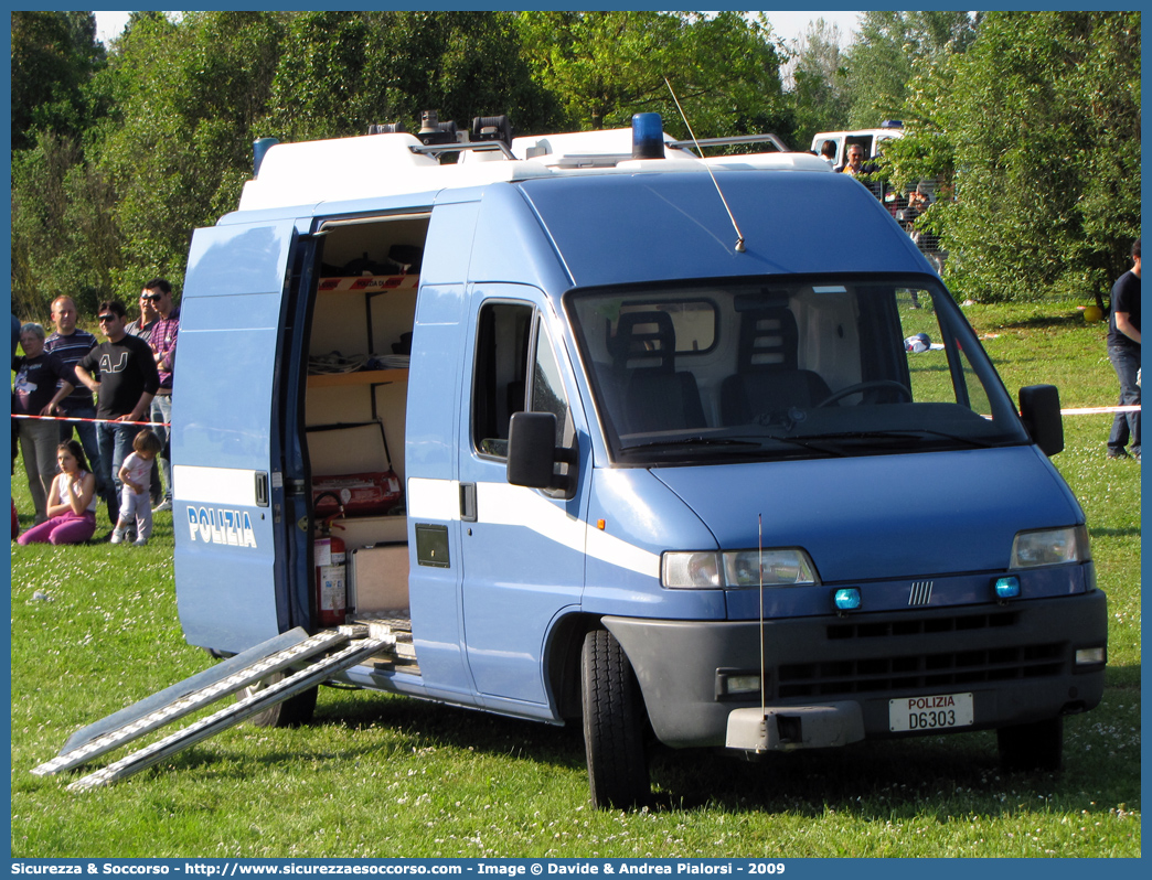 Polizia D6303
Polizia di Stato
Artificieri Antisabotaggio
Fiat Ducato II serie
Parole chiave: D6303;PS;P.S.;Polizia;Stato;Polizia di Stato;Artificieri;Antisabotaggio;Fiat;Ducato