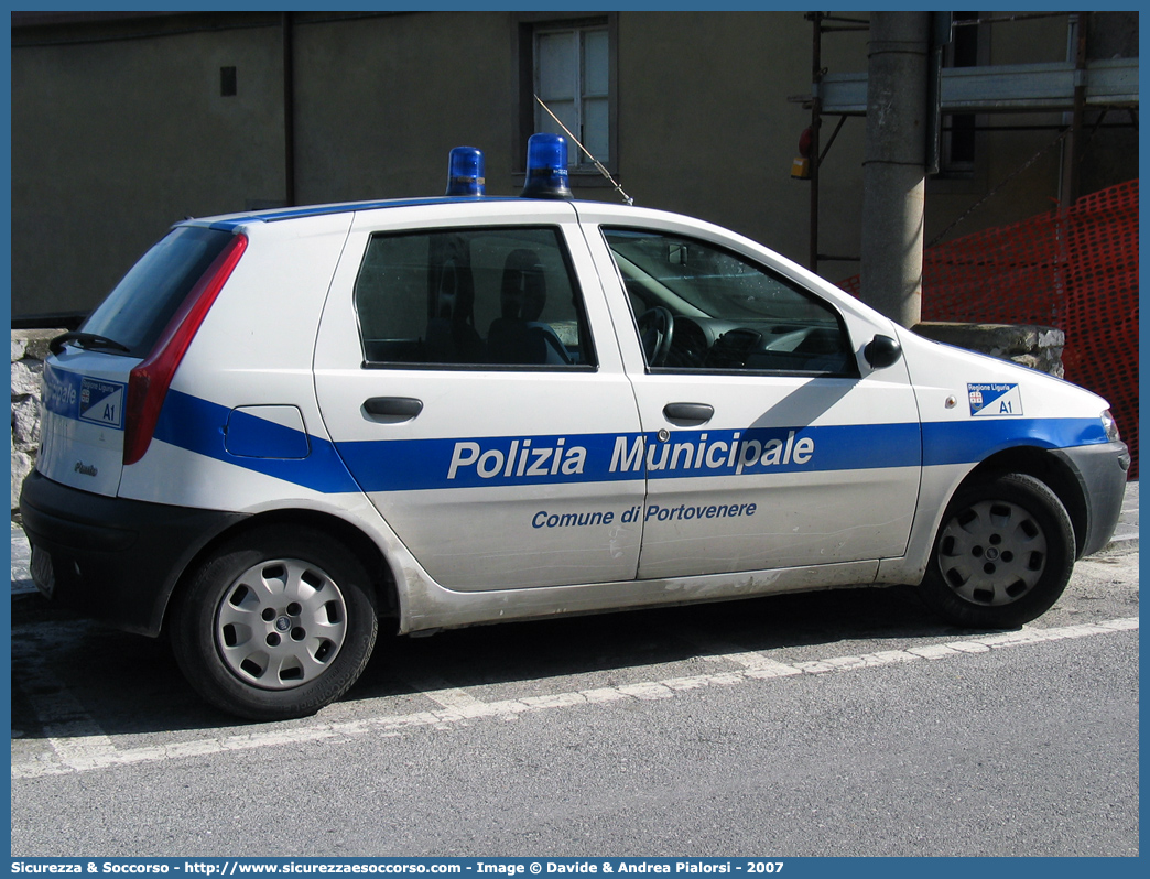 -
Polizia Municipale
Comune di Portovenere
Fiat Punto II serie
Parole chiave: Polizia;Locale;Municipale;Portovenere;Porto Venere;Fiat;Punto