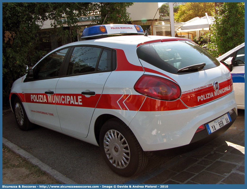 Polizia Locale YA858AA
Polizia Municipale
Comune di Monsummano Terme
Fiat Nuova Bravo
Allestitore Ciabilli S.r.l.
Parole chiave: Polizia;Locale;Municipale;Monsummano Terme;Fiat;Nuova Bravo;Ciabilli;YA858AA;YA 858 AA