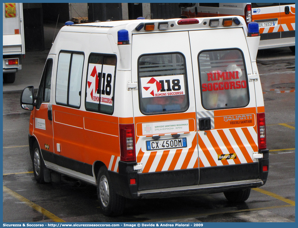 BRAVO 21
118 Romagna Soccorso
Ambito Territoriale di Rimini
Fiat Ducato II serie restyling
Allestitore Bollanti S.r.l.
Parole chiave: 118;Romagna;Soccorso;Rimini;Ambulanza;Fiat;Ducato;Bollanti