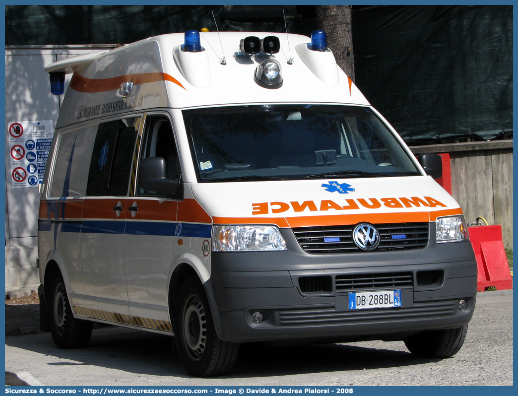 304
118 Valle d'Aosta
Volkswagen Transporter T5
Allestitore Orion S.r.l.
Parole chiave: 118;Valle d&#039;Aosta;Aosta;Ambulanza;Volkswagen;Transporter;T5;Orion