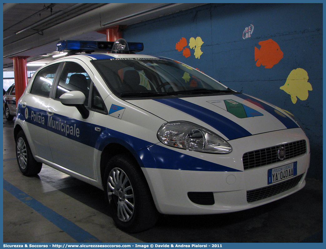 Polizia Locale YA040AA
Polizia Municipale
Comune di Giulianova
Fiat Grande Punto
Parole chiave: Polizia;Locale;Municipale;Giulianova;Fiat;Grande Punto