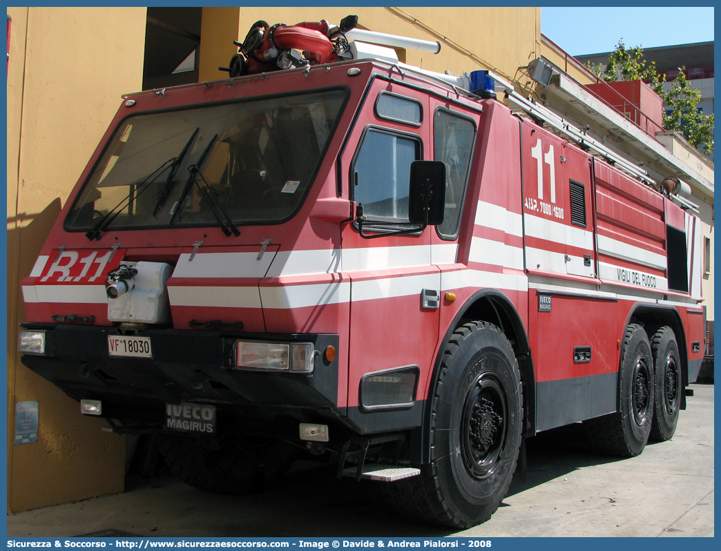 VF 18030
Corpo Nazionale Vigili del Fuoco
Nucleo Aeroportuale
Iveco Magirus Tucano
Parole chiave: Corpo;Nazionale;Vigili del Fuoco;Vigili;Fuoco;Iveco;Magirus;Tucano;Aeroportuale