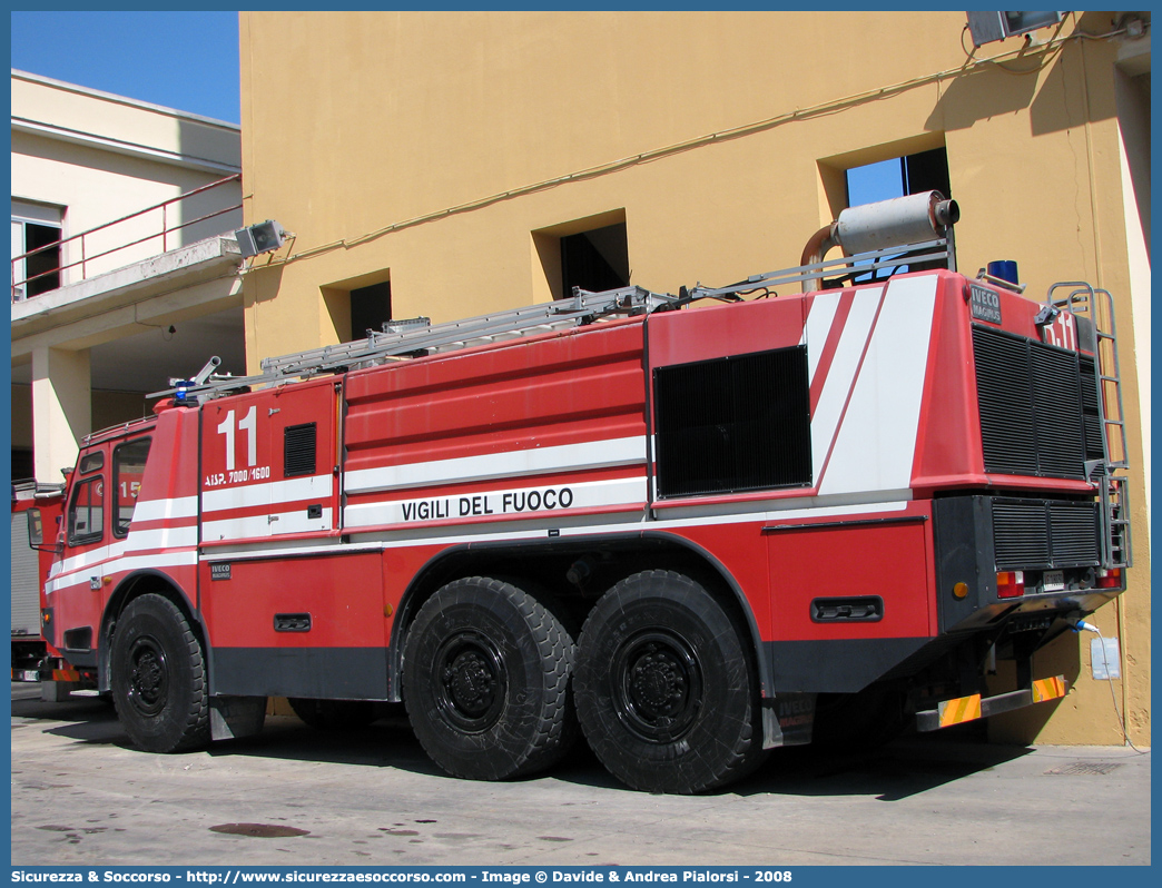 VF 18030
Corpo Nazionale Vigili del Fuoco
Nucleo Aeroportuale
Iveco Magirus Tucano
Parole chiave: Corpo;Nazionale;Vigili del Fuoco;Vigili;Fuoco;Iveco;Magirus;Tucano;Aeroportuale