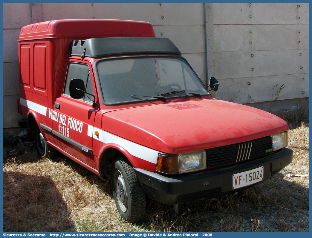 VF 15024
Corpo Nazionale Vigili del Fuoco
Fiat Fiorino I serie
Parole chiave: VF;V.F.;VVF;V.V.F.;Corpo;Nazionale;Vigili del Fuoco;Vigili;Fuoco;Fiat;Fiorino;I serie;15024