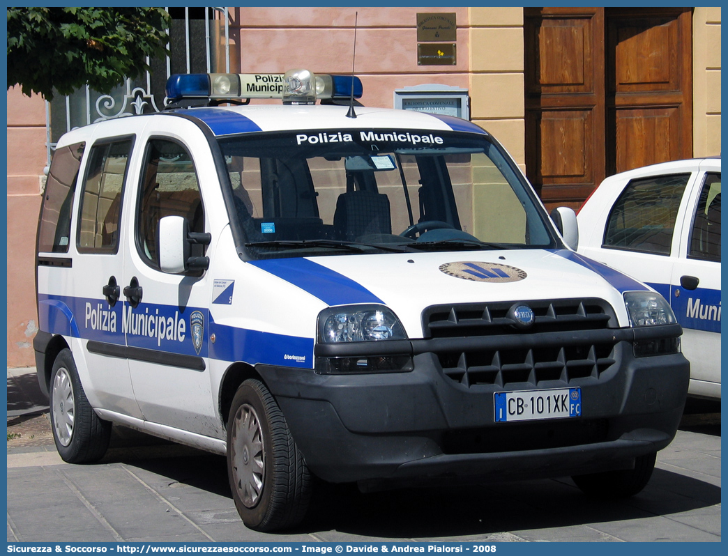 -
Polizia Municipale
Unione Comuni del Rubicone
Fiat Doblò I serie
Allestitore Bertazzoni S.r.l.
Parole chiave: Polizia;Locale;Municipale;Rubicone;Fiat;Doblò;Bertazzoni