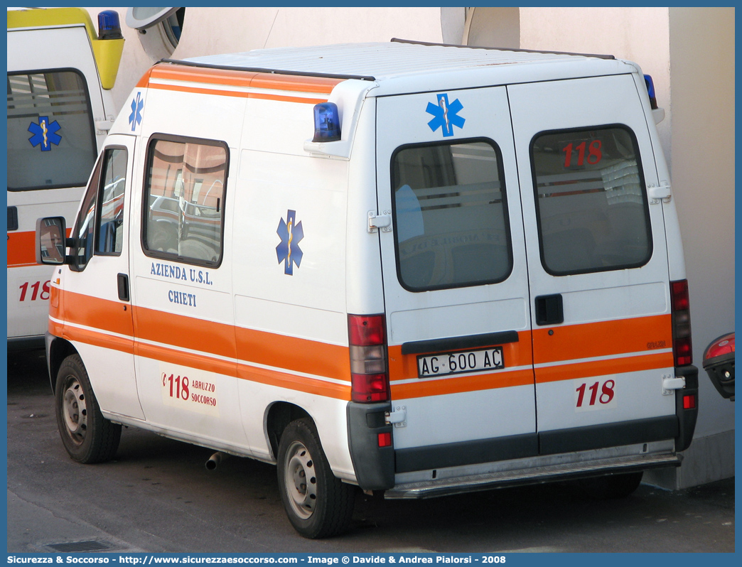 -
118 Chieti
Fiat Ducato II serie
Allestitore Grazia
Parole chiave: 118;Chieti;Abruzzo;Soccorso;Fiat;Ducato;Ambulanza;Grazia;Lanciano;Vasto;Chieti