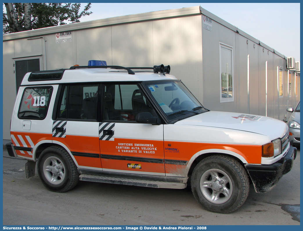 BO 2208
118 Bologna Soccorso
Land Rover Discovery I serie restyling
Parole chiave: 118;Bologna;Soccorso;Land Rover;Discovery;GECAV;Gestione;Cantieri;Alta Velocità;Variante di Valico