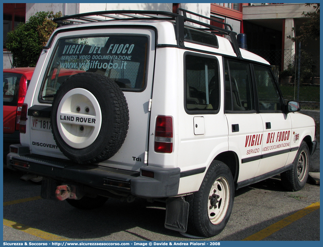 VF 18179
Corpo Nazionale Vigili del Fuoco
Nucleo Videodocumentazione
Land Rover Discovery I serie restyling
Parole chiave: Corpo;Nazionale;Vigili del Fuoco;Vigili;Fuoco;Land Rover;Discovery;Videodocumentazione;Video;Documentazione;Comunicazione