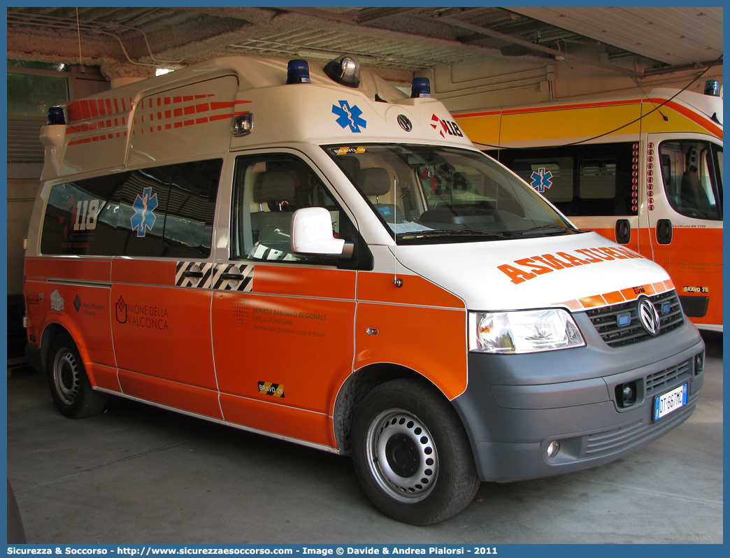 BRAVO 26
118 Romagna Soccorso
Ambito Territoriale di Rimini
Volkswagen Transporter T5
Allestitore EDM S.r.l.
Parole chiave: 118;Romagna;Soccorso;Rimini;Ambulanza;Volkswagen;Transporter;T5;EDM