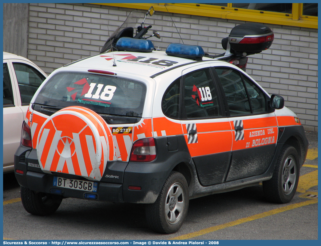 BO 2727
118 Bologna Soccorso
Renault Scenic RX4
Allestitore Vision S.r.l.
Parole chiave: 118;Bologna;Soccorso;Automedica;Renault;Scenic;RX4;Vision