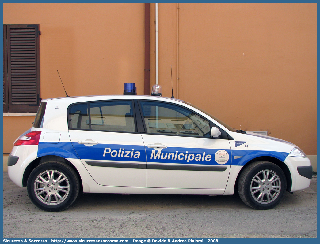 -
Polizia Municipale
Associazione Intercomunale
Cinque Castelli
Renault Megane III serie
Allestitore Focaccia Group S.r.l.
Parole chiave: Polizia;Locale;Municipale;Cinque Castelli;Renault;Megane;Focaccia