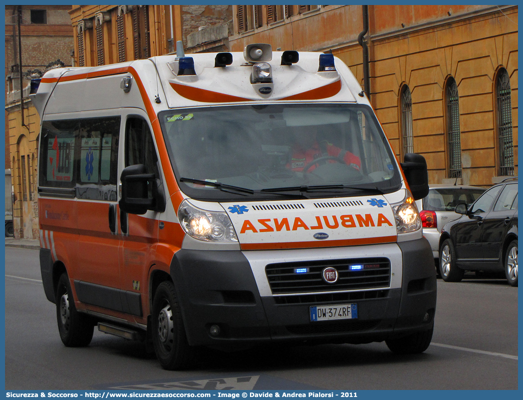 FE 3185
118 Ferrara Soccorso
Fiat Ducato III serie
Allestitore Aricar S.p.A.
Parole chiave: 118;Ferrara;Soccorso;Ambulanza;Autoambulanza;Fiat;Ducato;X250;X 250;Aricar