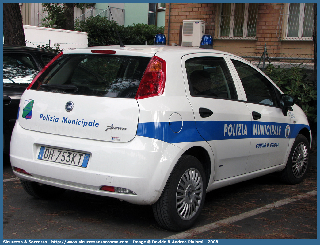 -
Polizia Municipale
Comune di Ortona
Fiat Grande Punto
Parole chiave: Polizia;Locale;Municipale;Ortona;Fiat;Grande Punto