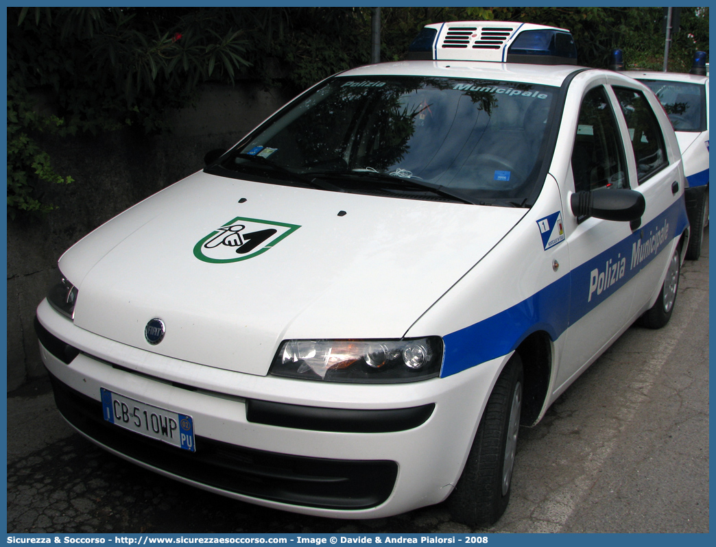 -
Polizia Municipale
Comune di Montecalvo in Foglia
Fiat Punto II serie
Parole chiave: Polizia;Locale;Municipale;Montecalvo in Foglia;Fiat;Punto