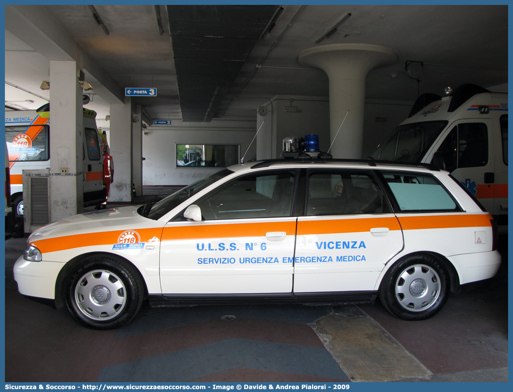 -
SUEM 118 Vicenza
Azienda ULSS 8 - Berica
Audi A4 Avant I serie
Allestitore Aricar S.p.A.
Parole chiave: 118;SUEM;S.U.E.M.;Vicenza;Automedica;Audi;A4;Avant;Aricar