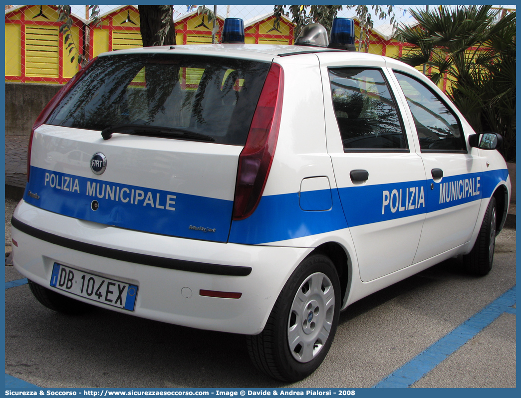 -
Polizia Municipale
Comune di Mentana
Fiat Punto III serie
Parole chiave: Polizia;Municipale;Locale;Mentana;Fiat;Punto