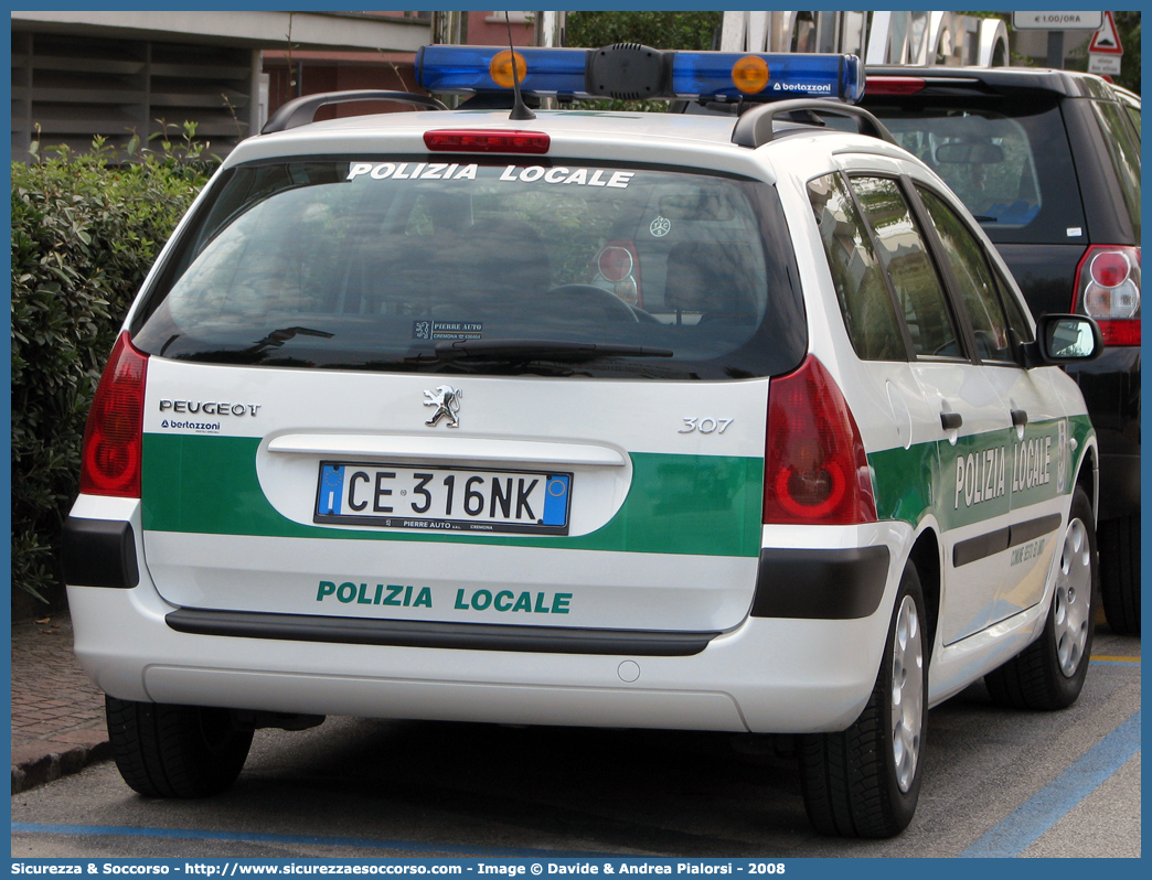 Polizia Locale YA100AB
Polizia Locale
Comune di Sesto ed Uniti
Peugeot 307 Station Wagon I serie
Parole chiave: Polizia;Locale;Municipale;Sesto ed Uniti;Peugeot;307;Station Wagon