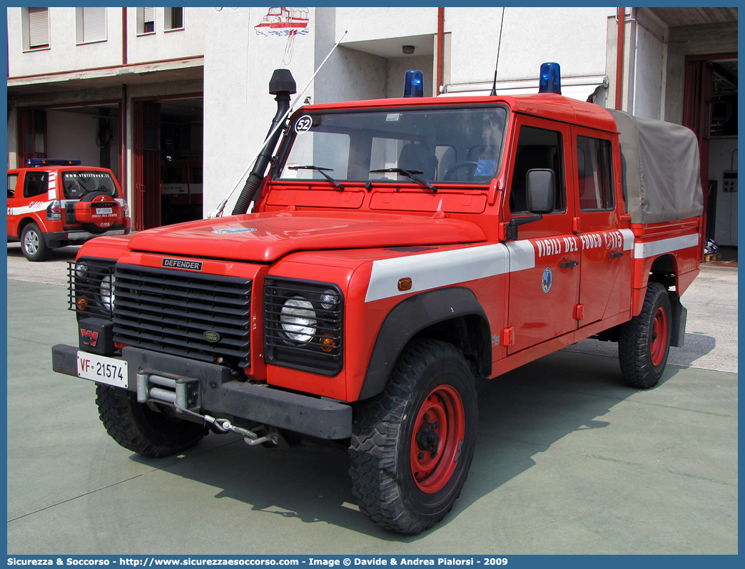 VF 21574
Corpo Nazionale Vigili del Fuoco
Nucleo Soccorso Subacqueo e Acquatico
Land Rover Defender 130
Parole chiave: Corpo;Nazionale;Vigili del Fuoco;Vigili;Fuoco;Land Rover;Defender;130;NSSA;N.S.S.A.;Soccorso;Subacqueo;Acquatico;Sommozzatori;Subacquei